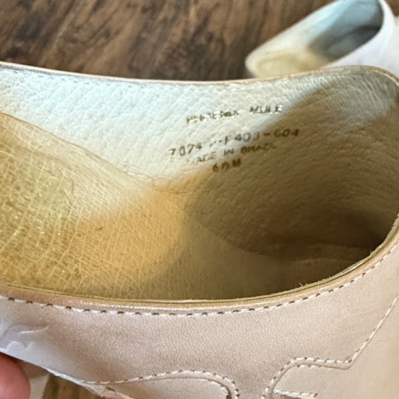 Frey Women's Phoenix Cream Mules, size 6.5 - Picture 4 of 9